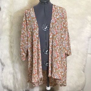 LuLaRoe Lindsay Kimono